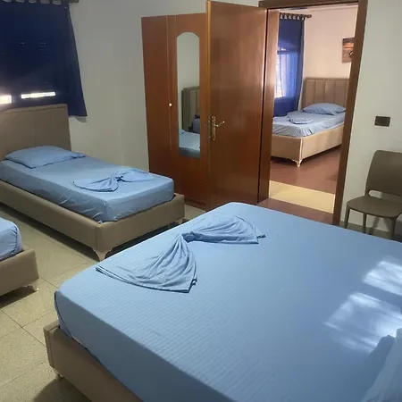 Reni ホテル ゴーレム