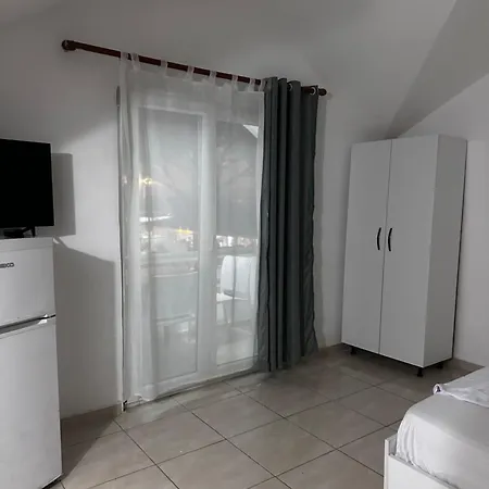 Otel Reni 3*
